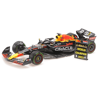 1:18 2022 Max Verstappen - Japan/world Championship Winner RbB18 -- Minichamps F1