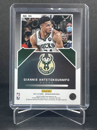 2021-22 Panini Obsidian Magnitude Giannis Antetokounmpo Electric Etch Red Flood - No. 34