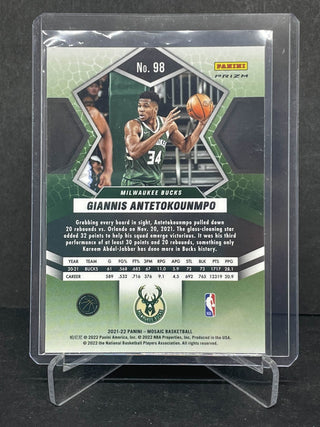 2021-22 Panini Mosaic Giannis Antetokounmpo Green Prizm - No. 98