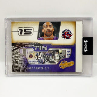 2001-02 Fleer Authentix Vince Carter Replica Ticket Auto #AA-VC