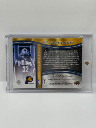 2009-10 Upper Deck SP Game Used Josh McRoberts Signature Fabrics #SF-MS