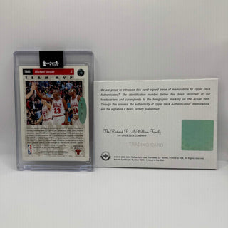 1992-93 Upper Deck Team MVP Michael Jordan Auto #TM5 (Includes Certificate of Authentication)
