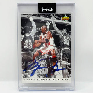 1992-93 Upper Deck Team MVP Michael Jordan Auto #TM5 (Includes Certificate of Authentication)