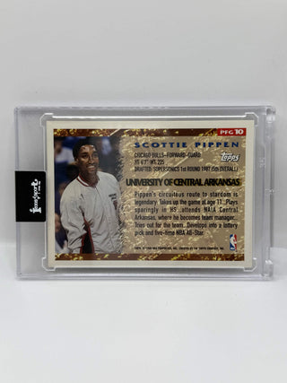 1995-96 Topps Pan For Gold Scottie Pippen #PFG10