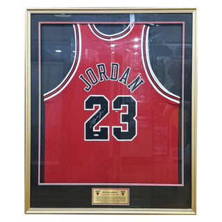 Michael Jordan signed Upper Deck Chicago Bulls Jersey