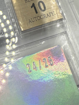 Hand Signed 2012-13 Panini Innovation Innovative Ink Gold Kobe Bryant Jersey Number 24/25 BGS 9 Mint