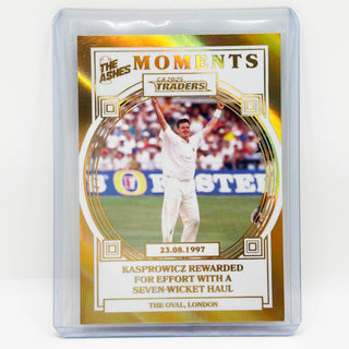 2025 Cricket Australia Traders The Ashes Moments Gold Kasprowicz Seven-Wicket Haul 020/100 - AMG 08/30