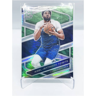 2023-24 Panini Spectra Karl-Anthony Towns International Green Hyper 69/75