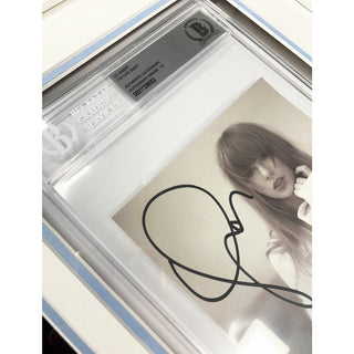 Taylor Swift hand signed CD Insert Beckett Authenticated Framed 1 Only